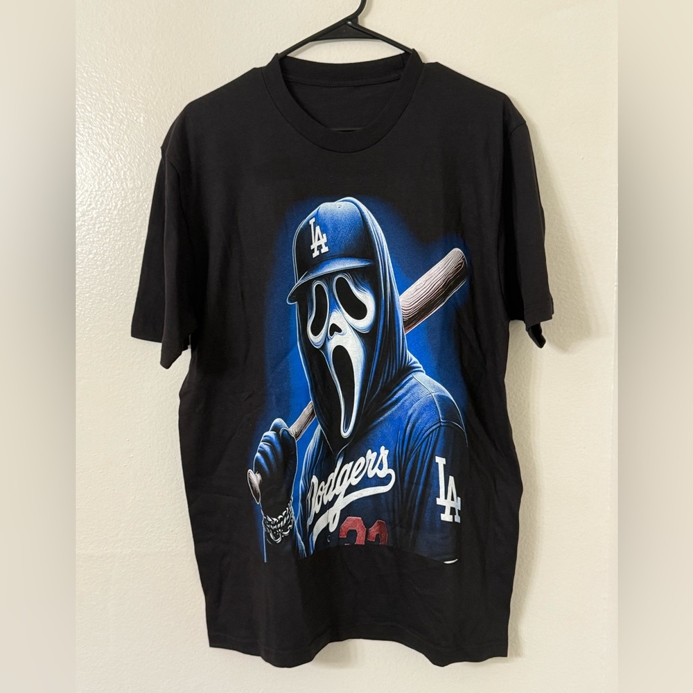 New! Black Ghost-face Dodgers Graphic T-Shirt Size: L